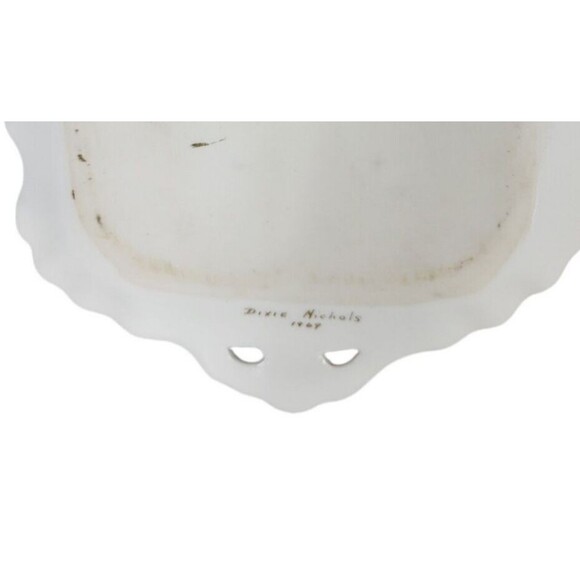 Vintage MCM Hand Painted Gold Victorian Trinket Dish Vanity Tray Signed 9" x 7" - Picture 7 of 7